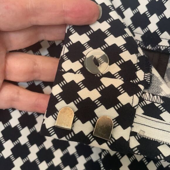 Ann Taylor shorts.  - Picture 3 of 5